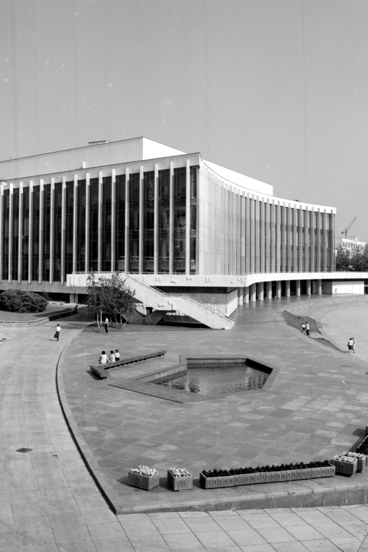 Палац культури «Україна» в Києві, серпень 1973 року.