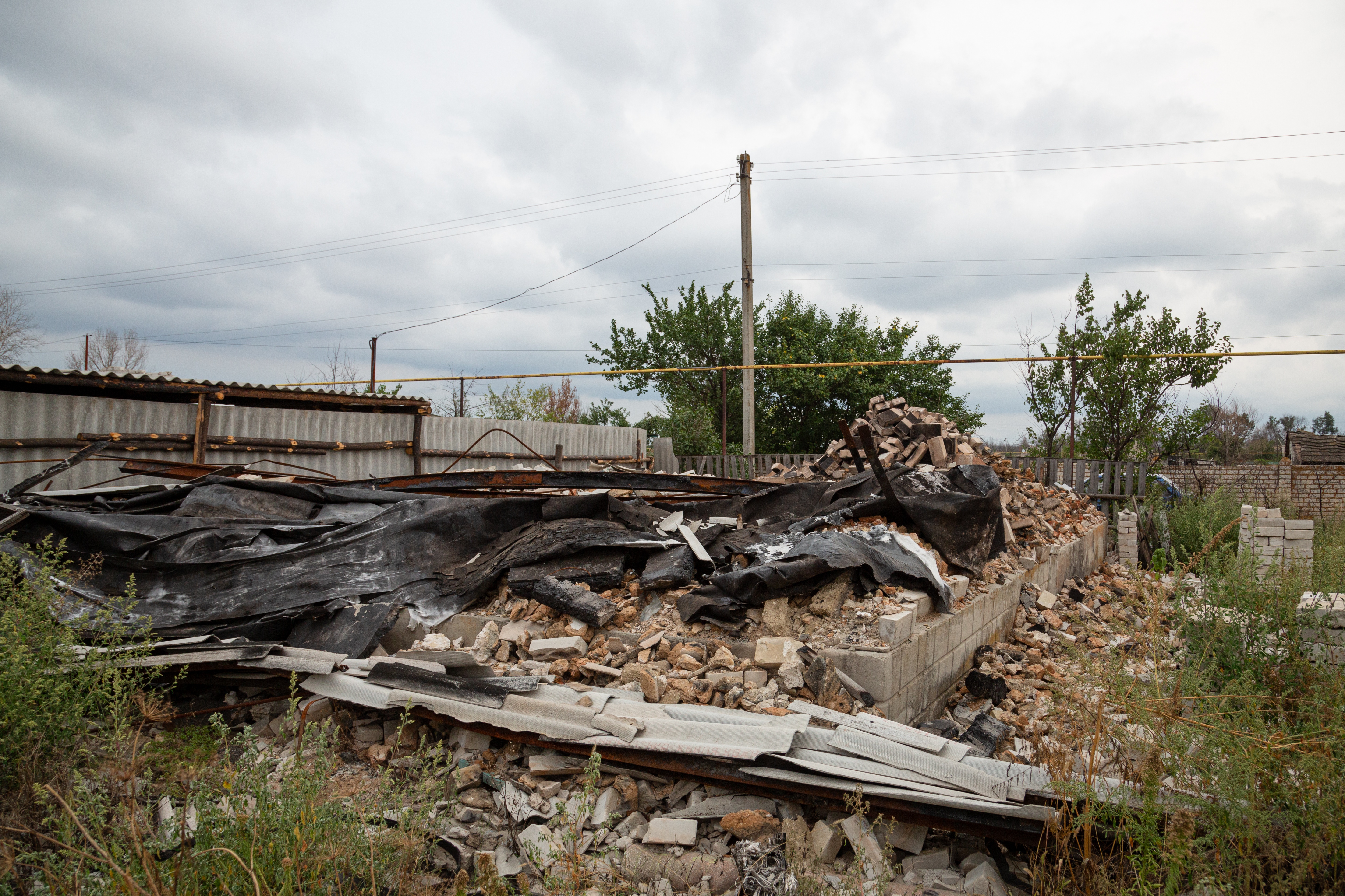 Пожары в Луганской области - как живут в сгоревших селах - фото - новости  Украины