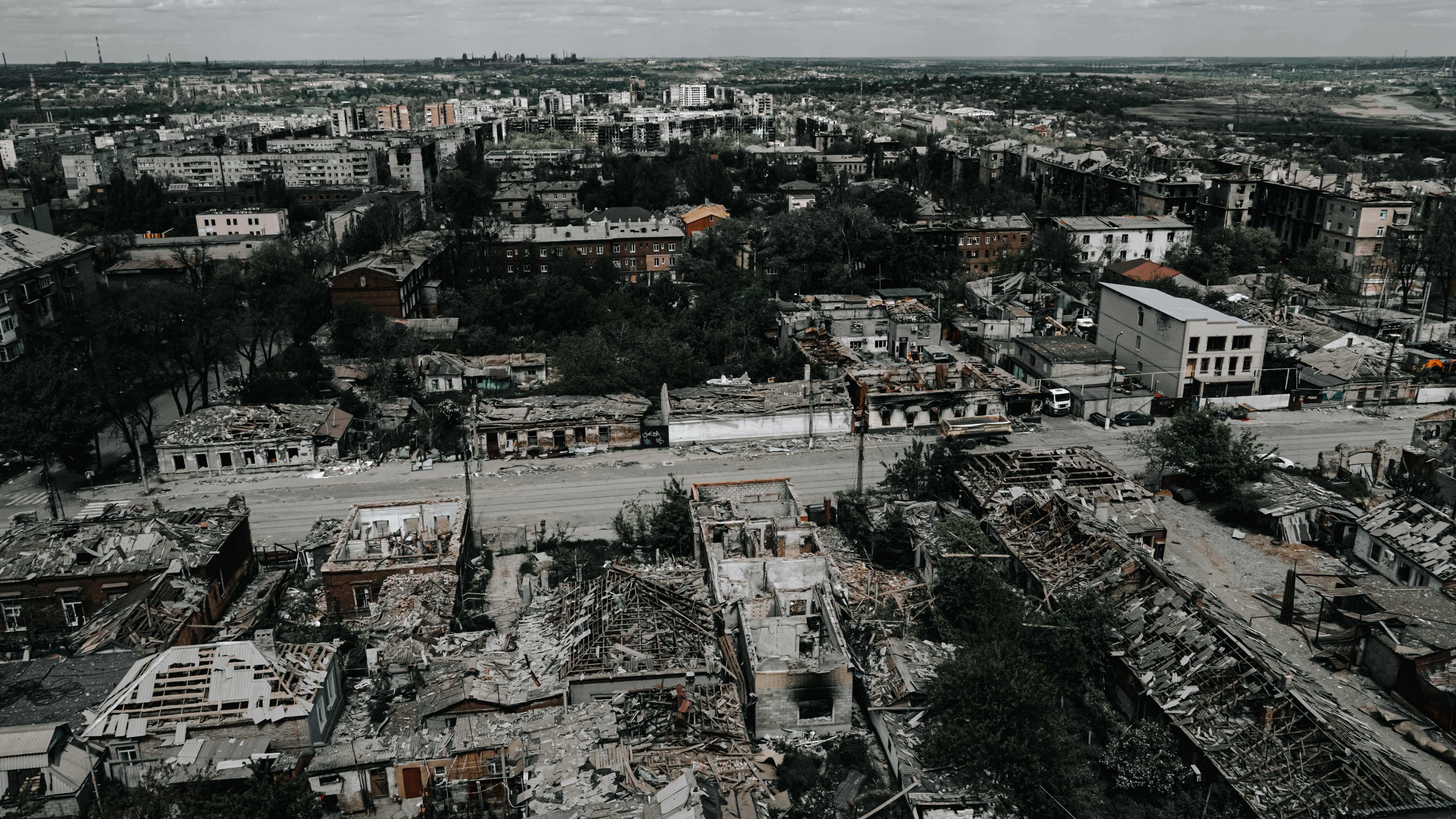 Фільтраційні табори Маріуполя: як росіяни забирають українських чоловіків